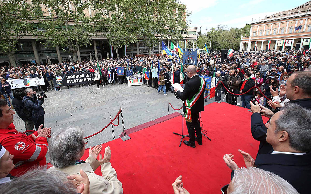25 Aprile 2024....LA FESTA DEGLI ITALIOTI